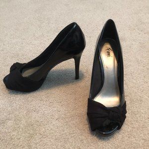 Peep Toe Black Bow Heels